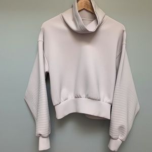 lululemon Full Flourish Pullover - Lt Chrome